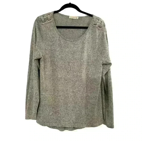 Retrology Heather Gray Sweater with Grommet Detail - Size Large - Picture 1 of 5
